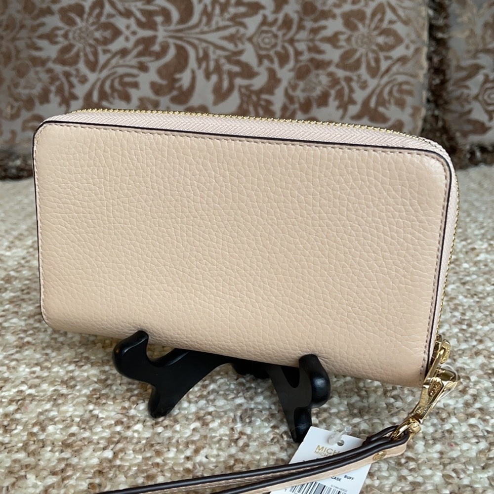 Michael Kors Jet Set Travel LG Flat MF Phone Case - Picture 10 of 16